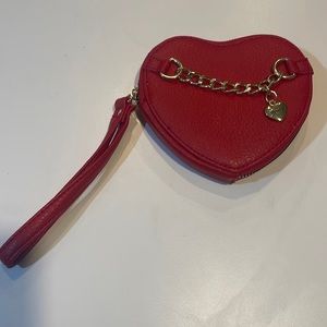Juicy Couture Luxe Links Heart Wristlet